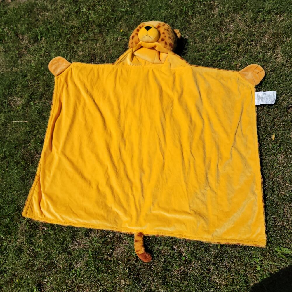Pillowfort Kids Orange Hooded Cheetah Blanket - 39" x 50"